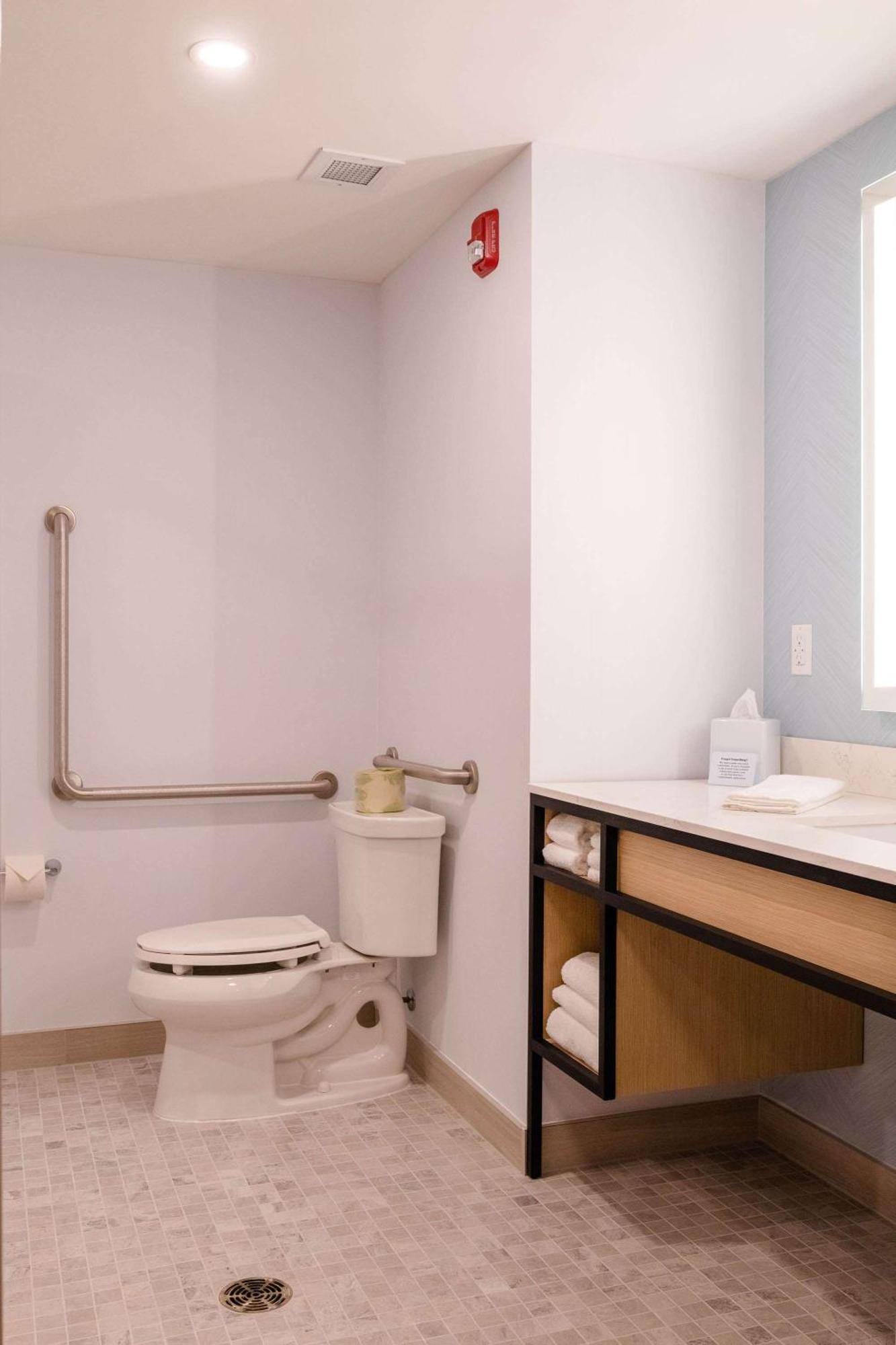 Hilton Garden Inn Sudbury, Ontario, Canada Bagian luar foto