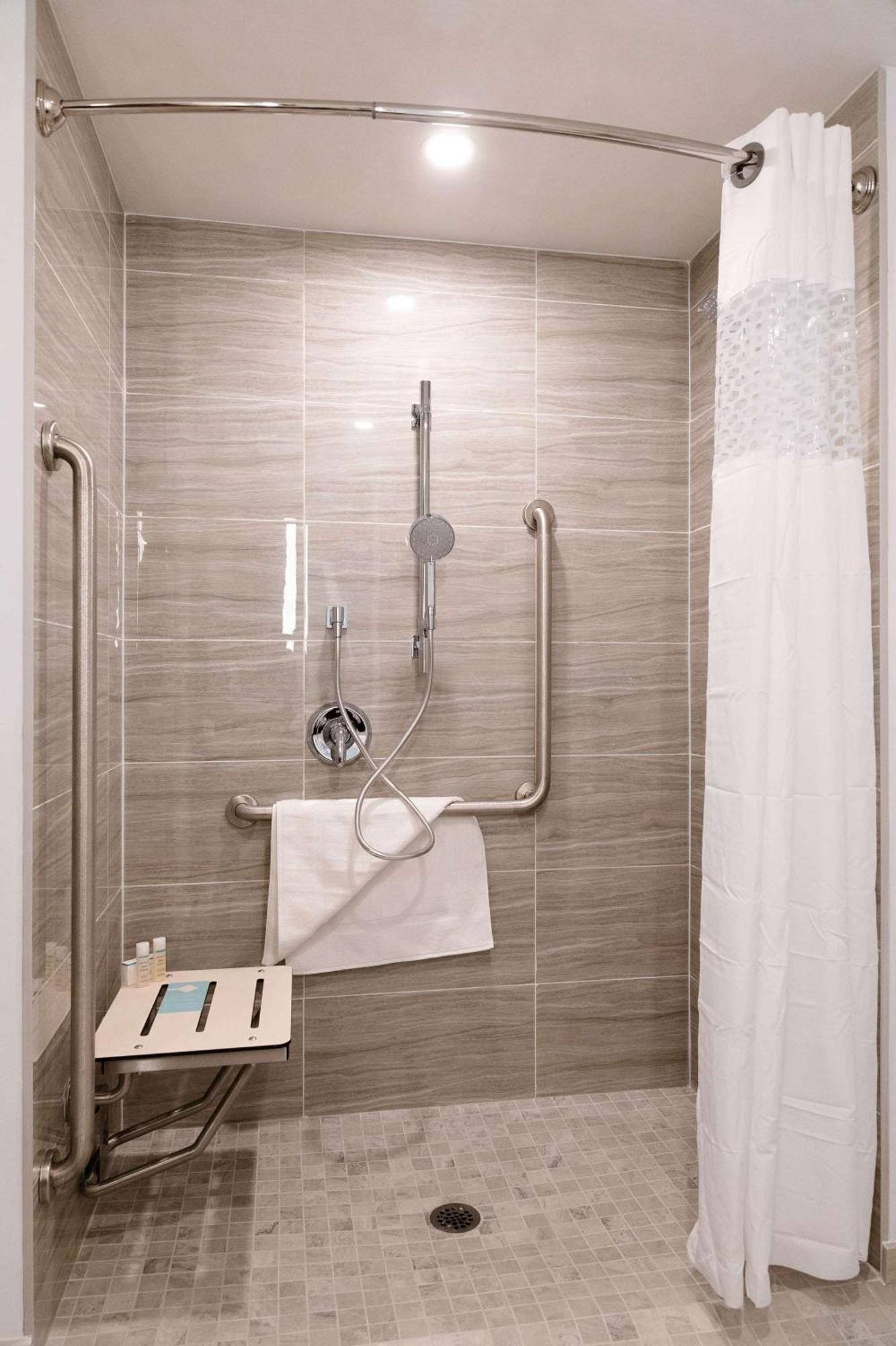 Hilton Garden Inn Sudbury, Ontario, Canada Bagian luar foto