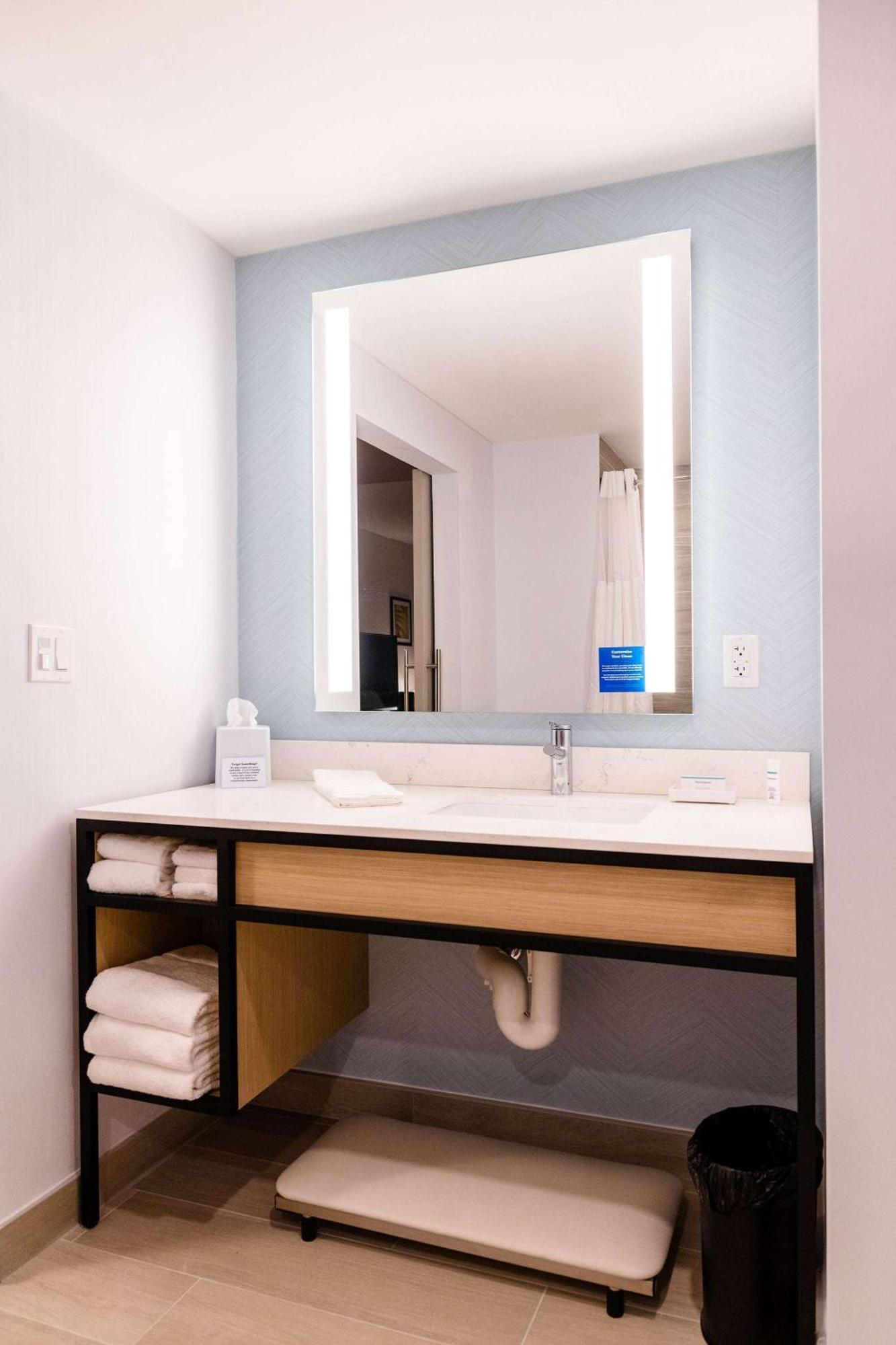 Hilton Garden Inn Sudbury, Ontario, Canada Bagian luar foto