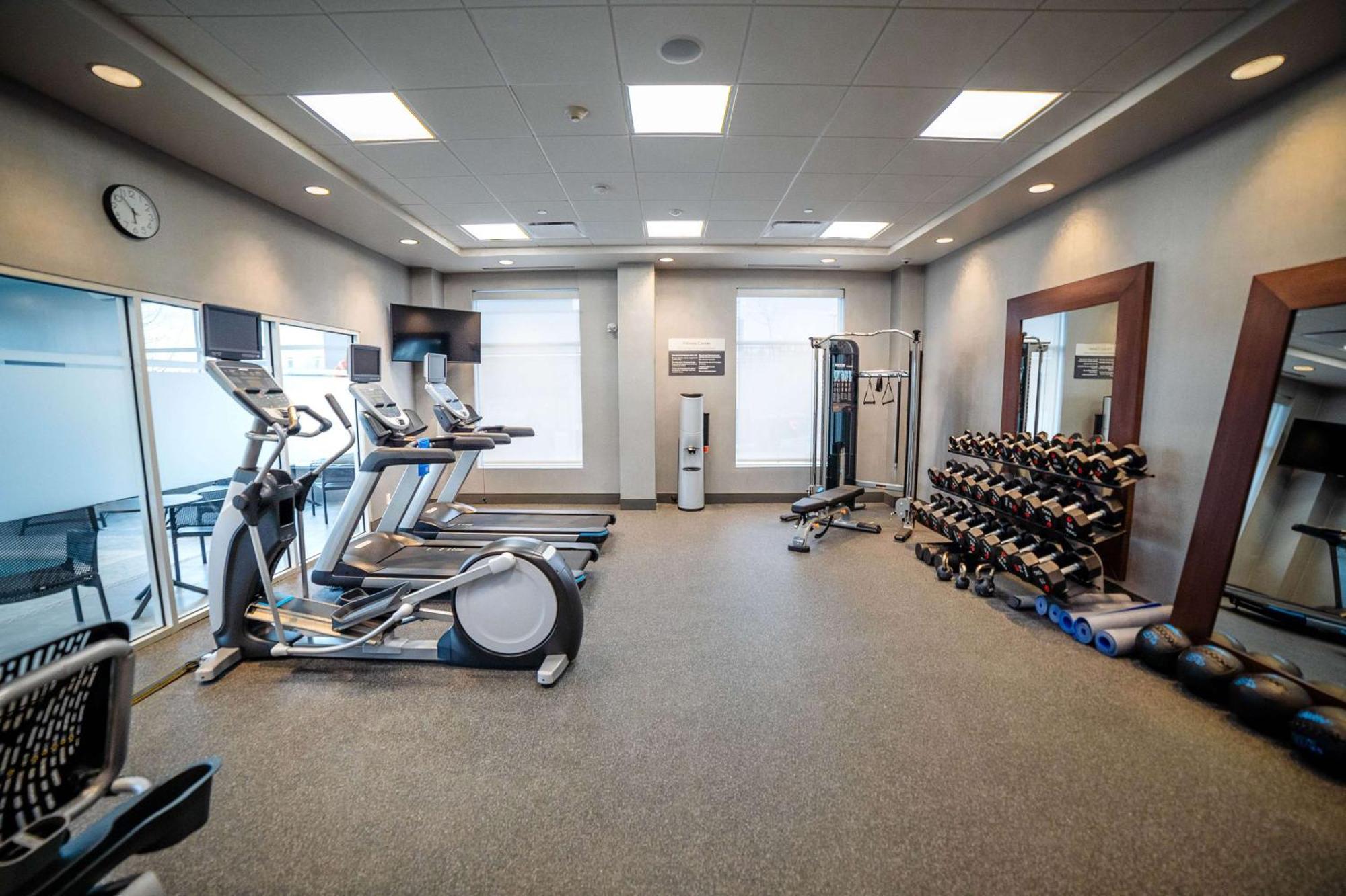Hilton Garden Inn Sudbury, Ontario, Canada Bagian luar foto